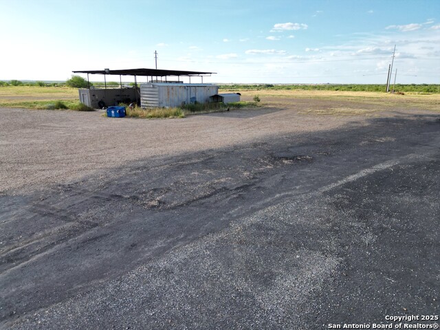 Listing photo id 10 for 1750 Hwy 85 W