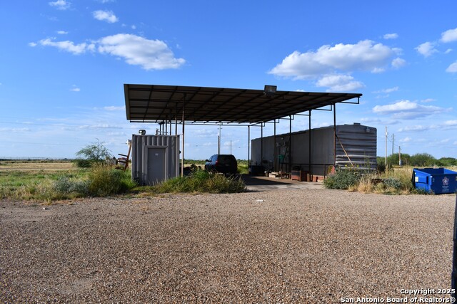 Listing photo id 16 for 1750 Hwy 85 W