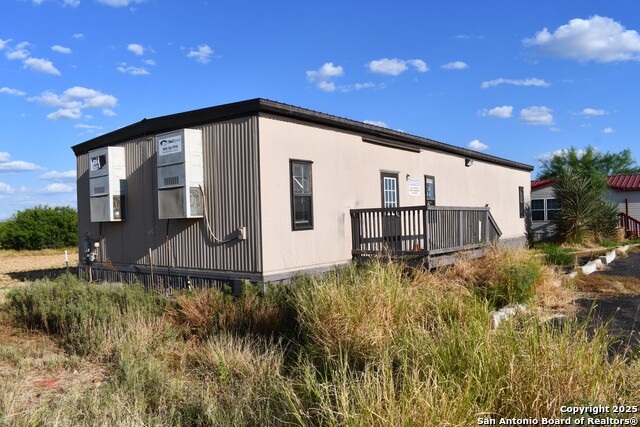 Listing photo id 18 for 1750 Hwy 85 W