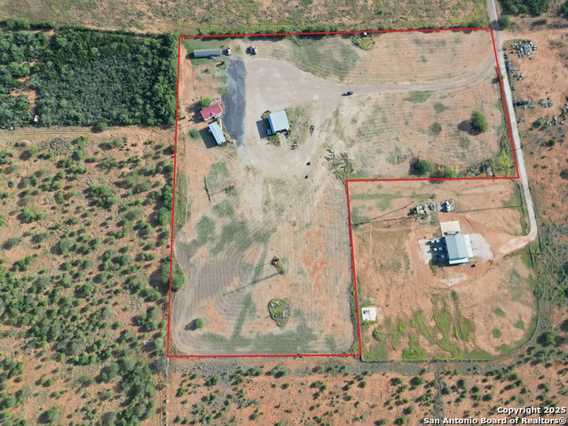 Listing photo id 1 for 1750 Hwy 85 W
