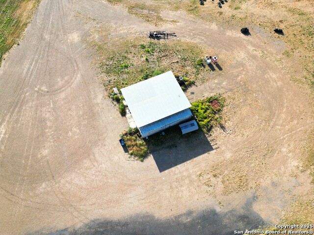 Listing photo id 5 for 1750 Hwy 85 W