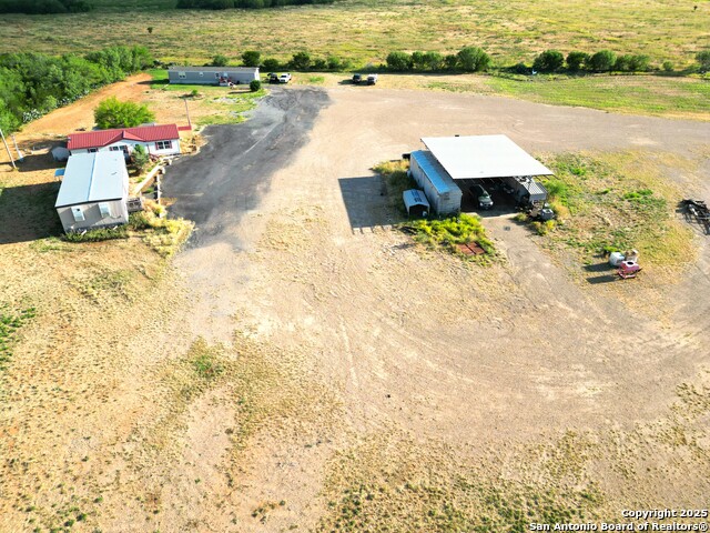 Listing photo id 6 for 1750 Hwy 85 W