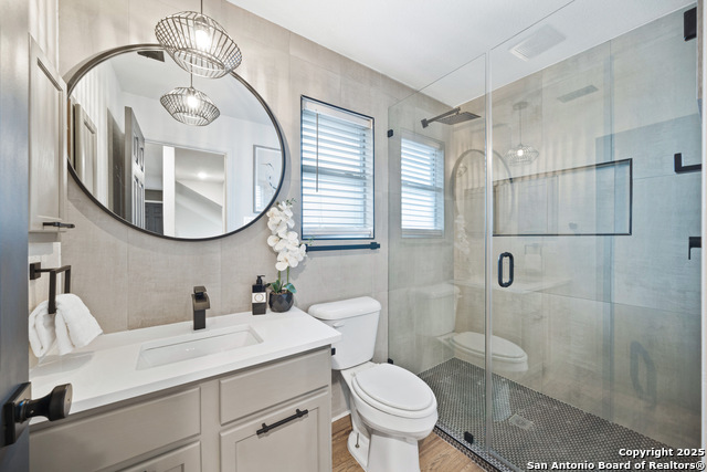 Image 32 of 44 For 5818 Grayson Cove