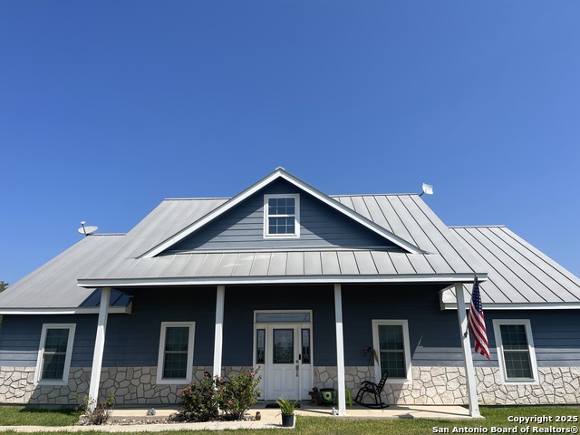 Details for 1005 County Road 678 E, Natalia, TX 78059