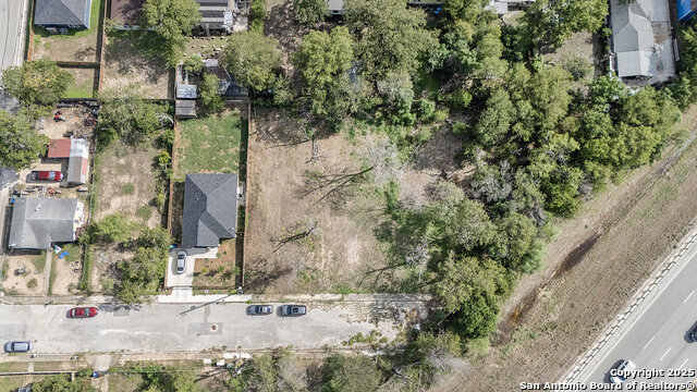 Listing photo id 3 for 511 Bundy  