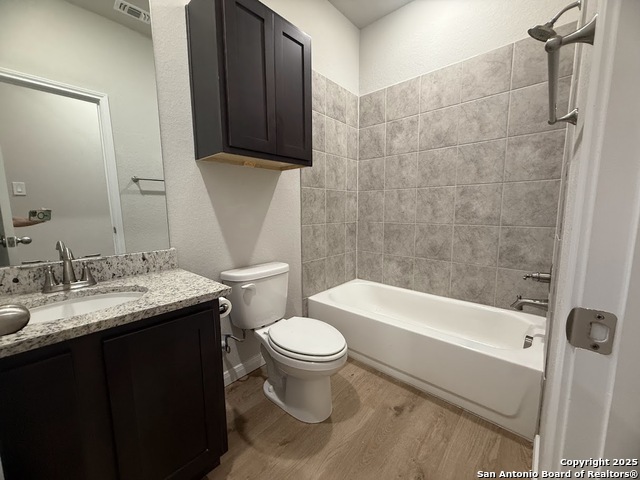 Image 17 of 20 For 448 Emma Dr  
