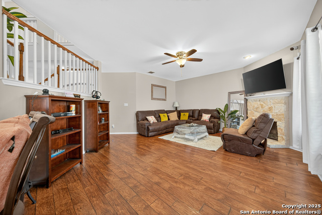 Listing photo id 15 for 22814 Bengal Brook