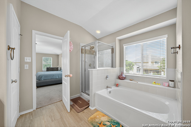 Listing photo id 23 for 22814 Bengal Brook