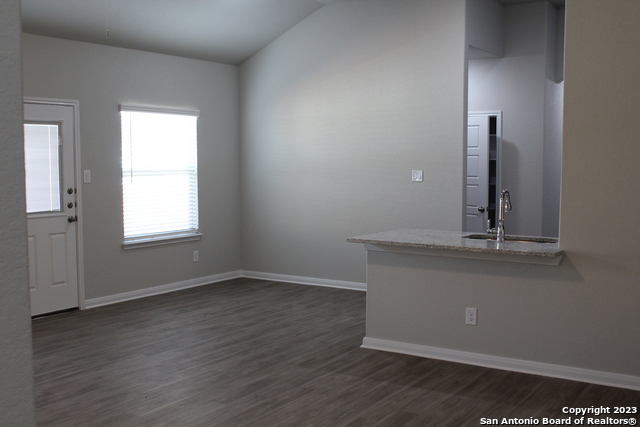 Image 4 of 14 For 435 Emma Dr  