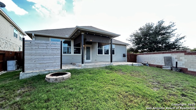 Listing photo id 28 for 13047 Waterlily Way