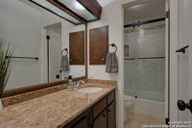 Image 14 of 24 For 11303 Vance Jackson  L2