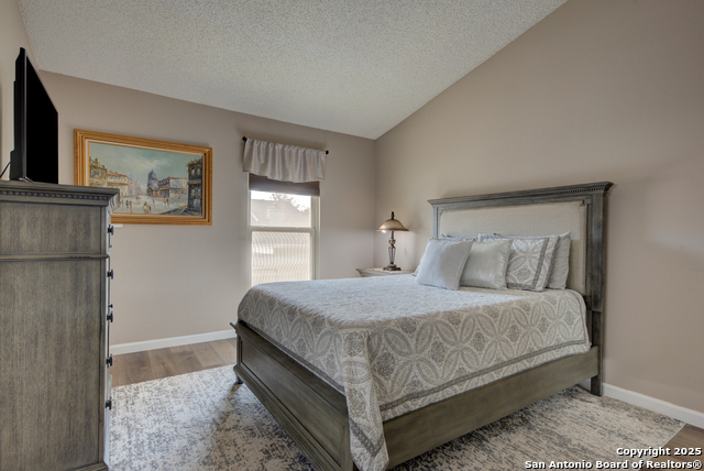 Image 15 of 24 For 11303 Vance Jackson  L2