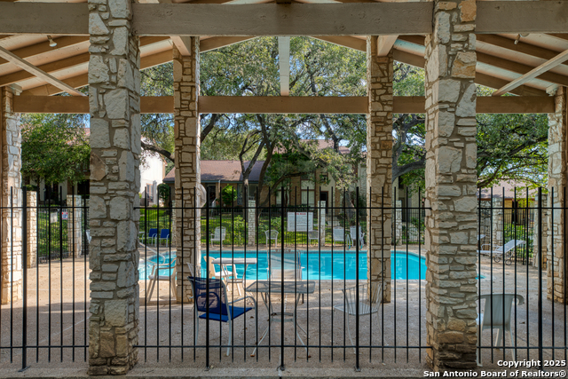 Image 24 of 24 For 11303 Vance Jackson  L2