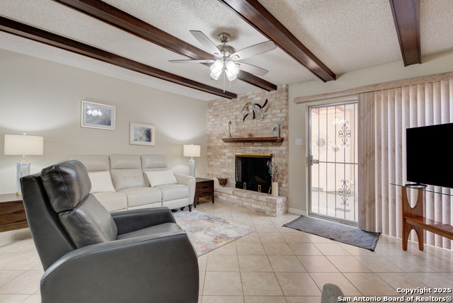 Image 5 of 24 For 11303 Vance Jackson  L2