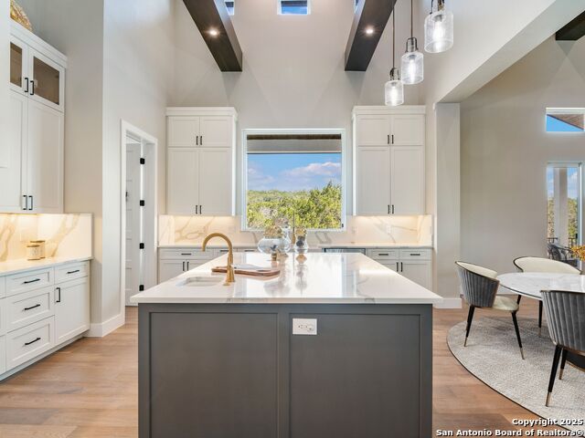 Listing photo id 10 for 27038 Rocky Rim