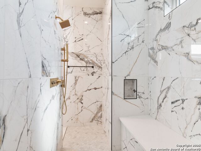 Listing photo id 18 for 27038 Rocky Rim