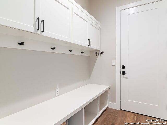 Listing photo id 30 for 27038 Rocky Rim