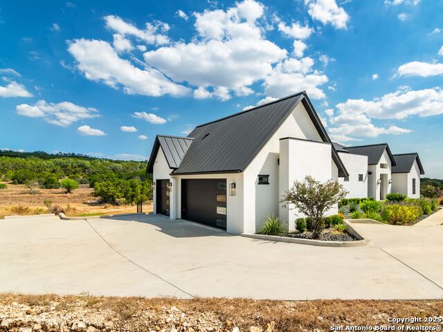 Listing photo id 33 for 27038 Rocky Rim