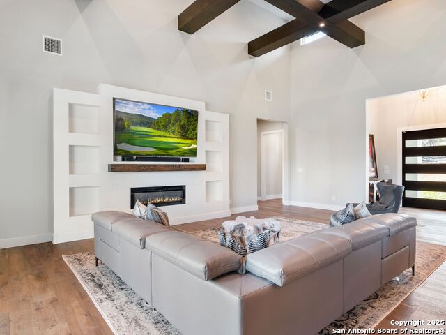 Listing photo id 3 for 27038 Rocky Rim