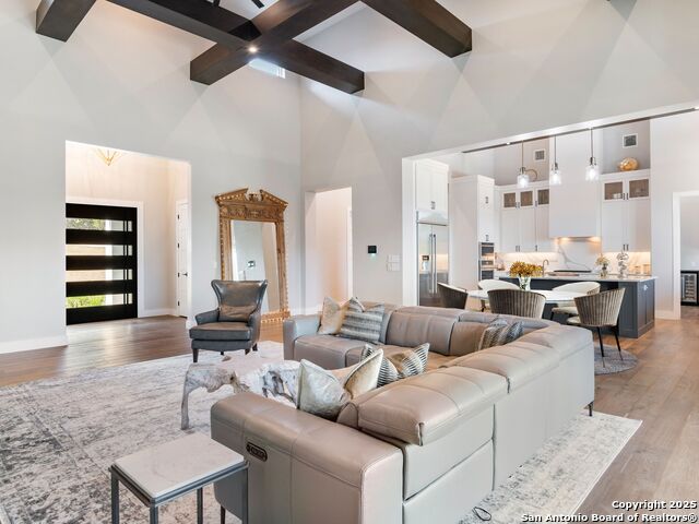 Listing photo id 4 for 27038 Rocky Rim