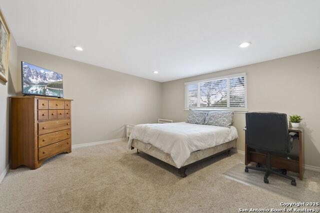 Listing photo id 13 for 116 Gardenview S