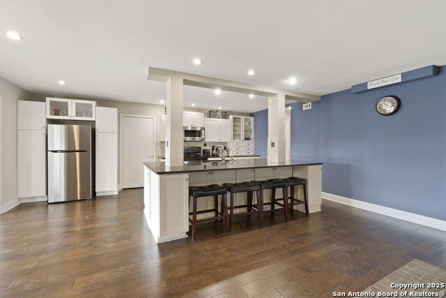 Listing photo id 2 for 116 Gardenview S