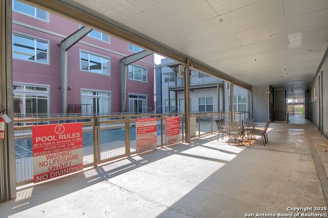 Listing photo id 23 for 831 Flores St S 2101