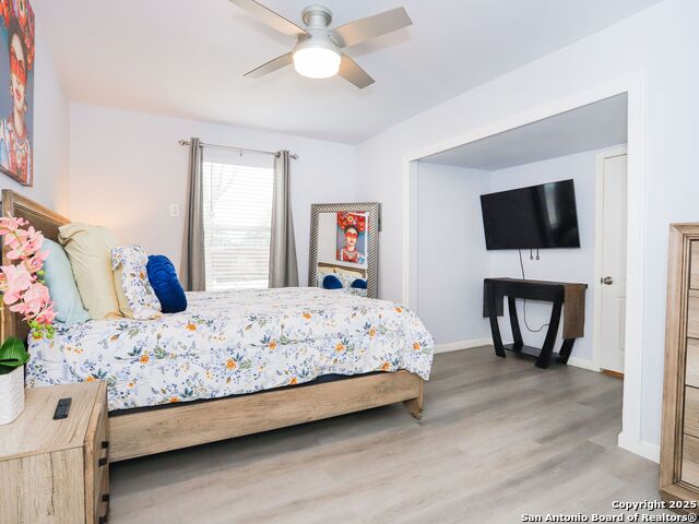 Listing photo id 28 for 425 Parland Place  423