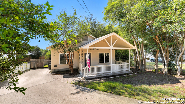 Image 2 of 38 For 486 South E