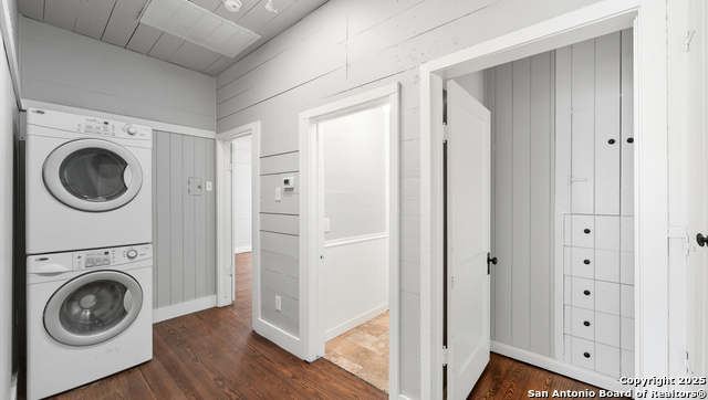 Image 22 of 38 For 486 South E