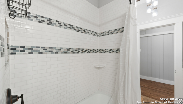 Image 26 of 38 For 486 South E