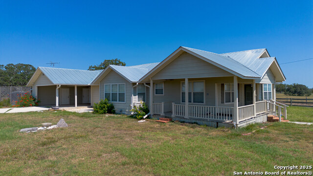 Listing photo id 18 for 3752 Fm 77  