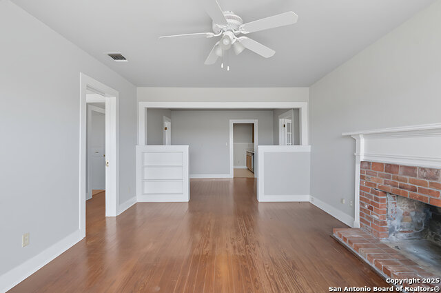 Listing photo id 26 for 3752 Fm 77  