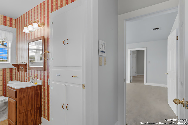 Listing photo id 34 for 3752 Fm 77  