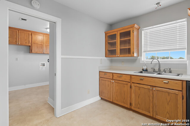 Listing photo id 46 for 3752 Fm 77  