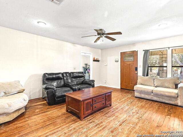 Image 4 of 36 For 973 F Farm To Market Road 1077