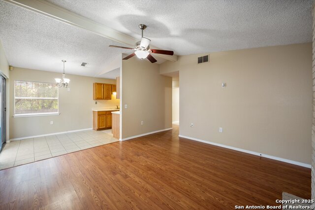 Listing photo id 9 for 16355 Bitter Creek