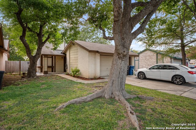 Listing photo id 1 for 16355 Bitter Creek
