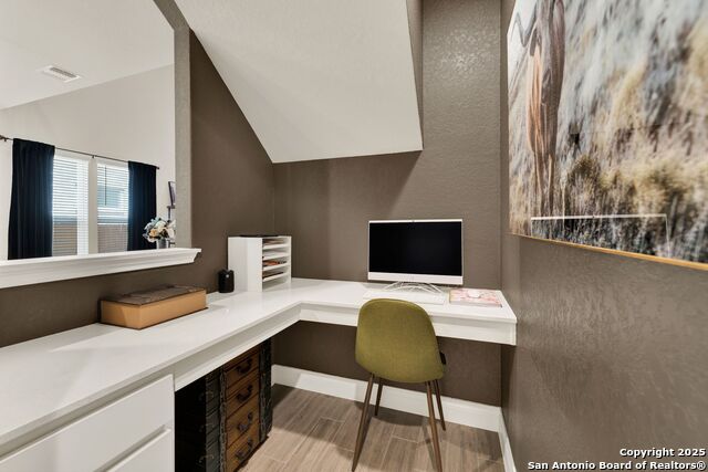 Image 20 of 40 For 2223 Bluewood