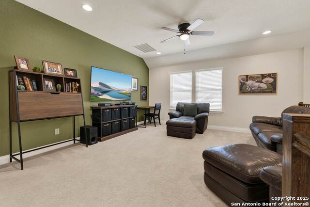 Image 30 of 40 For 2223 Bluewood