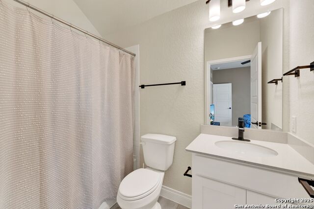 Image 33 of 40 For 2223 Bluewood