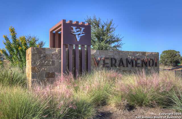 Image 39 of 40 For 2223 Bluewood