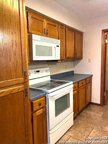Image 8 of 15 For 917 Seminole