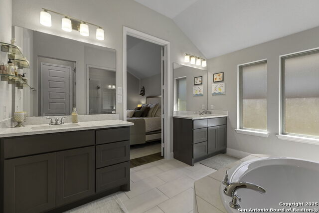 Listing photo id 22 for 1901 Creekview