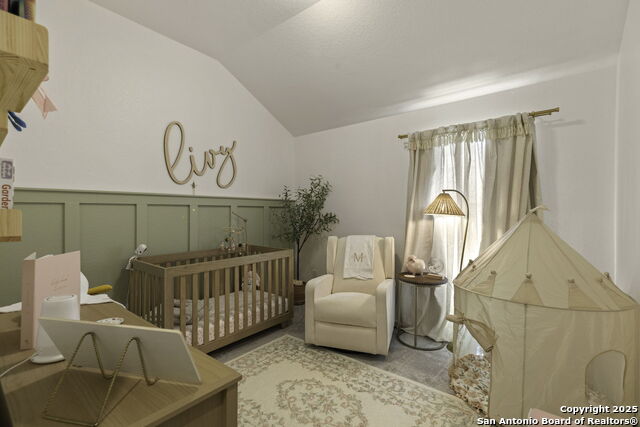 Listing photo id 24 for 1901 Creekview