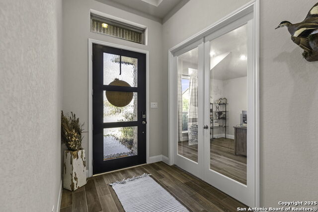 Listing photo id 6 for 1901 Creekview