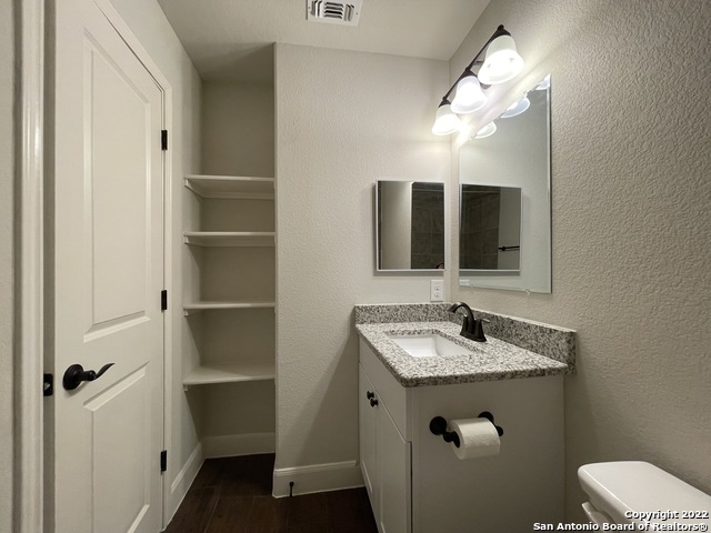 Listing photo id 10 for 6423 Melanzane Ave  102