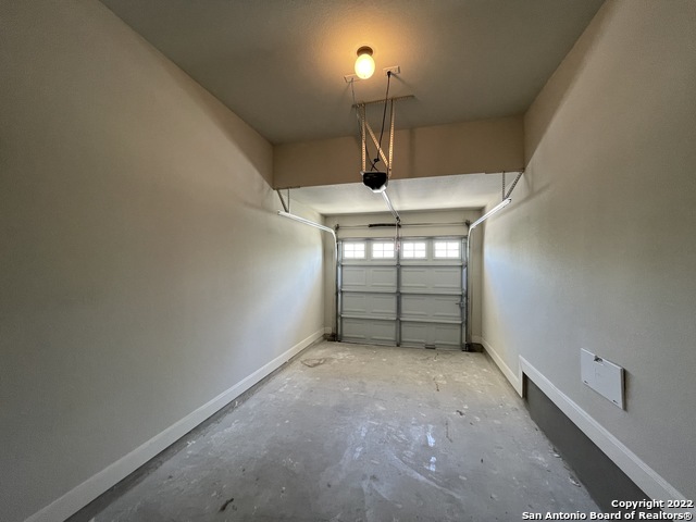 Listing photo id 12 for 6423 Melanzane Ave  102