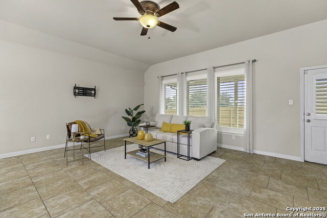 Image 11 of 37 For 4696 Grey Sotol