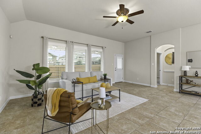 Image 13 of 37 For 4696 Grey Sotol